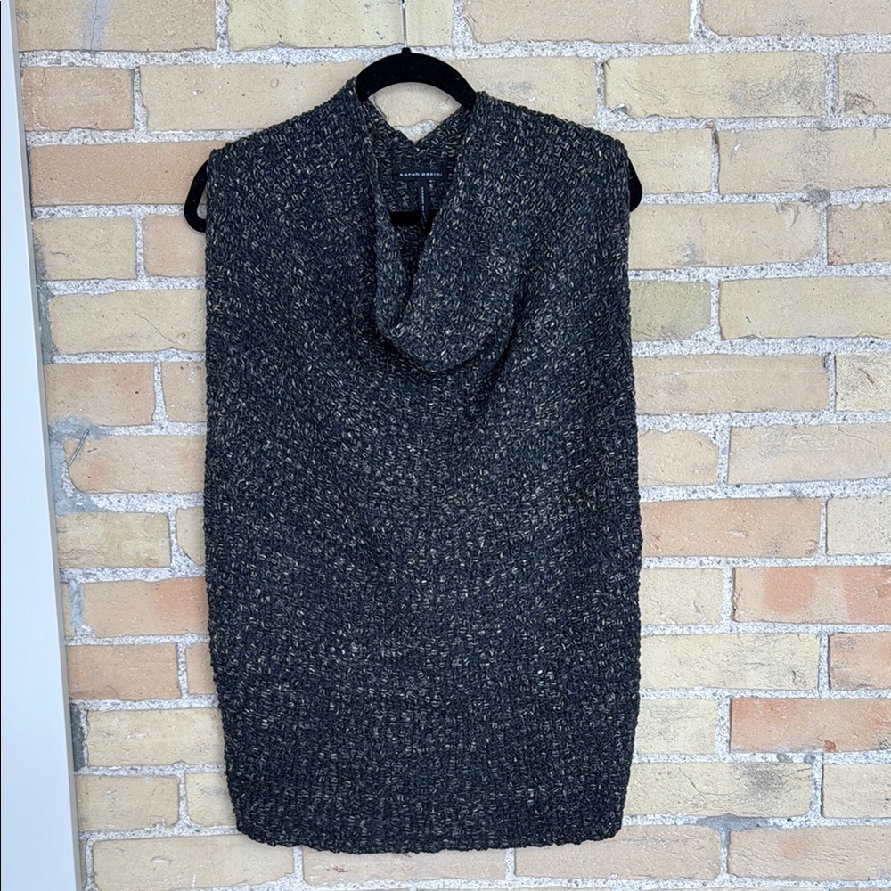 Sarah Pacini Knit Sleeveless Sweater